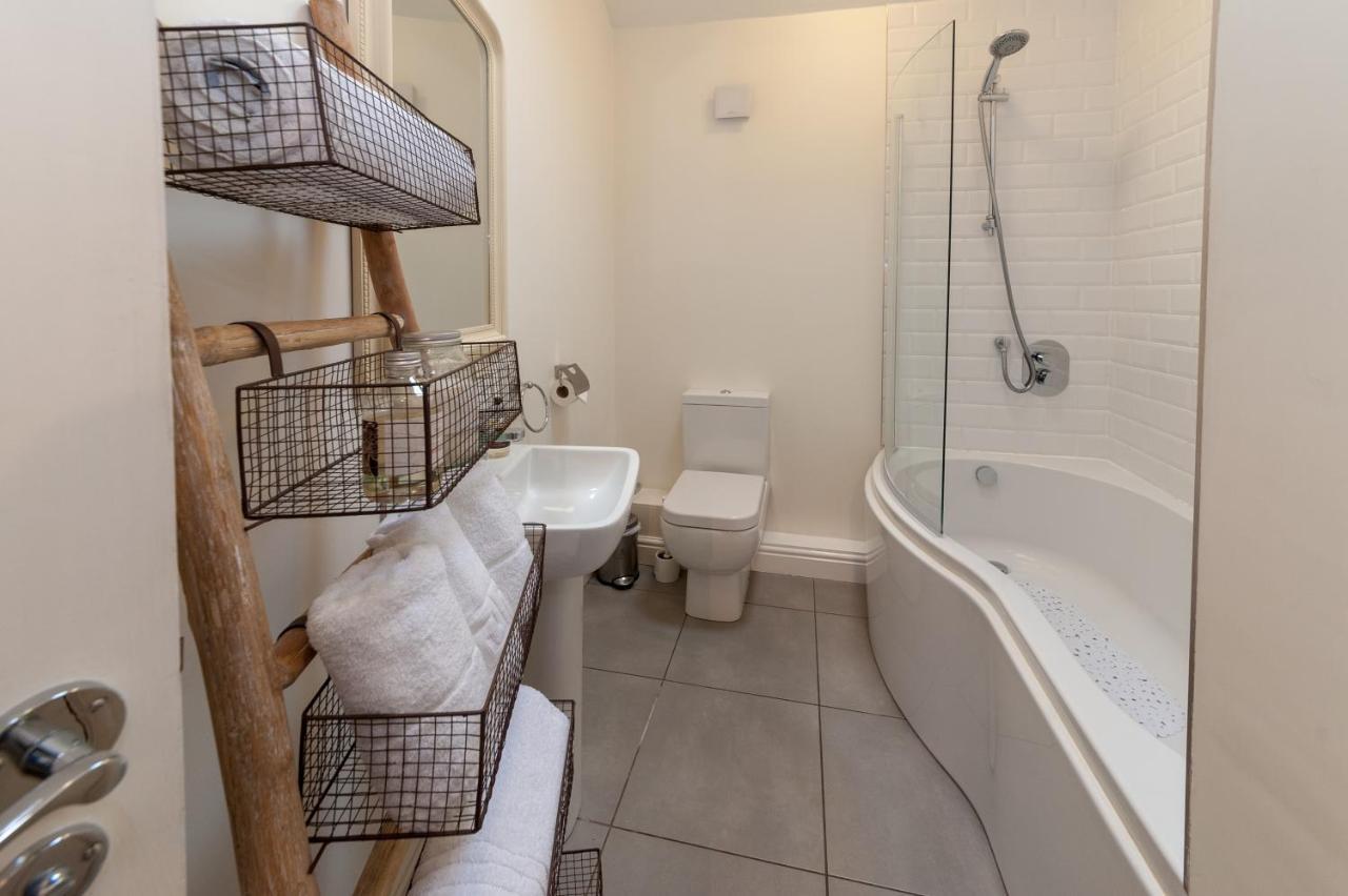 Hotel The Hare And Hounds, Levens Exteriér fotografie